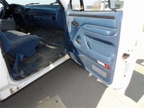 Used 1996 Ford F350 4x4 Regular Cab image 17