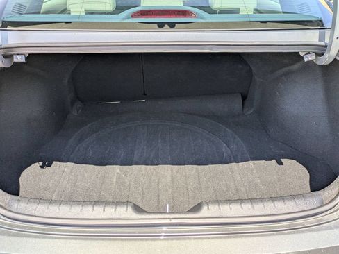 Used 2025 Hyundai Elantra SEL FWD image 26