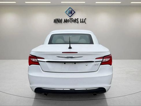 Used 2013 Chrysler 200 Limited image 4