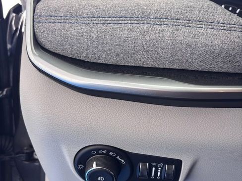 Used 2022 Jeep Compass Latitude image 19