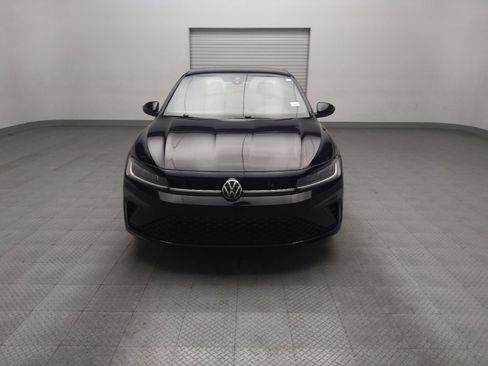 Used 2025 Volkswagen Jetta Sport image 14