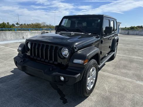 Used 2022 Jeep Wrangler Unlimited Sport image 18