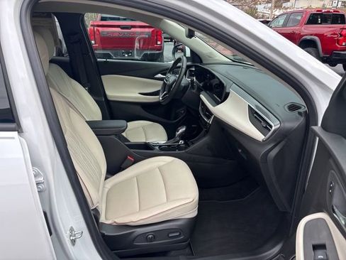 Used 2024 Buick Encore GX Avenir w/ Avenir Technology Package image 22