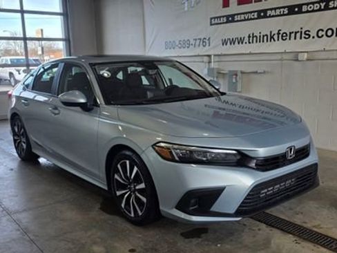 Used 2022 Honda Civic EX image 9