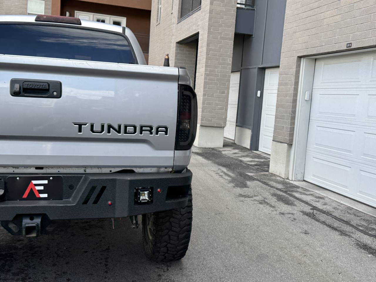 Used 2017 Toyota Tundra SR5 w/ SR5 Upgrade Package AWD/4WD image 6