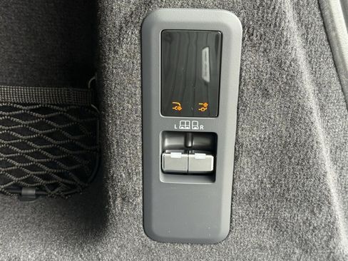 New 2025 Land Rover Range Rover Sport Dynamic SE image 36