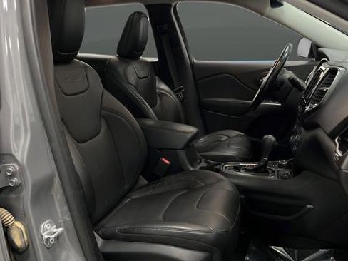 Used 2021 Jeep Cherokee Limited AWD/4WD image 27