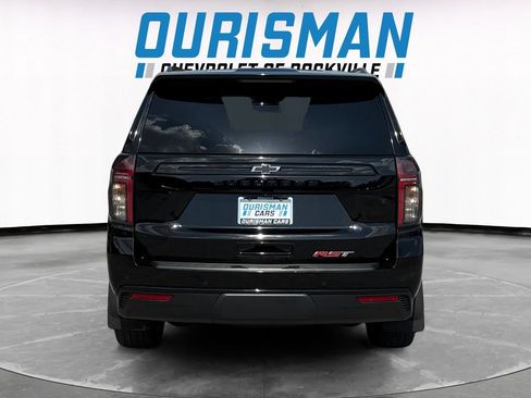 Used 2023 Chevrolet Suburban RST w/ Luxury Package AWD/4WD image 5