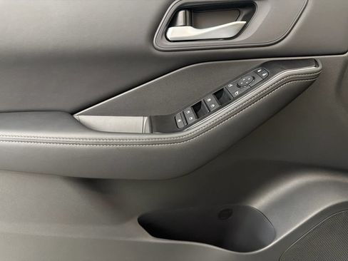New 2026 Nissan Rogue SV FWD image 22