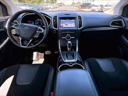 Used 2016 Ford Edge Sport w/ Equipment Group 401A AWD/4WD image 10
