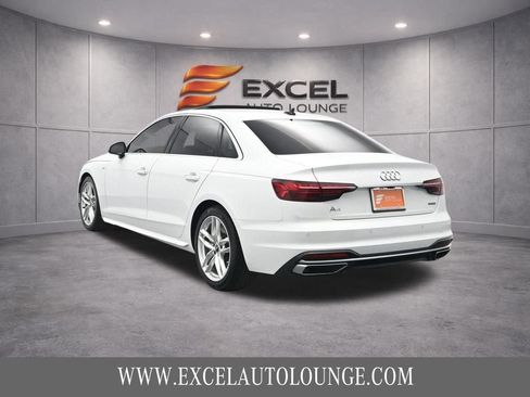 Used 2022 Audi A4 2.0T Premium Plus AWD/4WD image 5