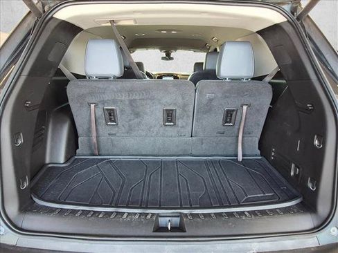 Used 2019 Chevrolet Traverse LT w/ LT Premium Package FWD image 6