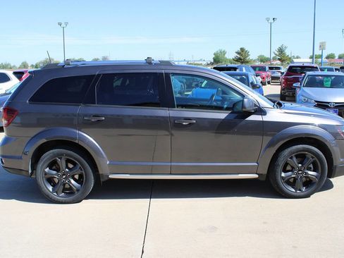 Used 2018 Dodge Journey Crossroad w/ Rear Seat Video Group AWD/4WD image 4