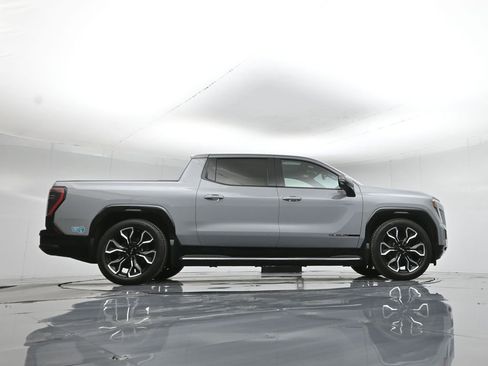 Used 2025 GMC Sierra EV Denali image 55