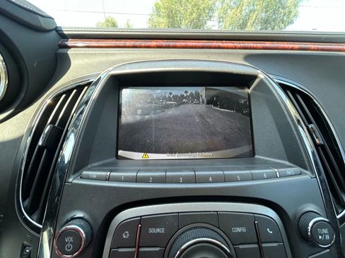 Used 2013 Buick LaCrosse Leather image 18