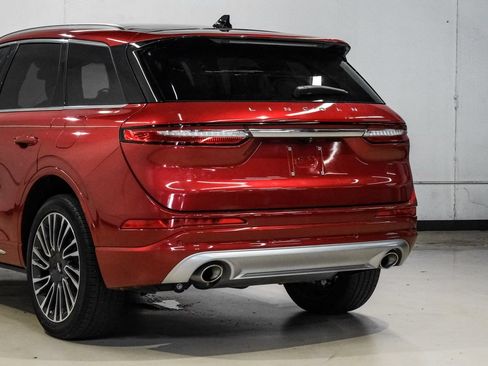 Used 2022 Lincoln Corsair AWD w/ Premium Package image 15