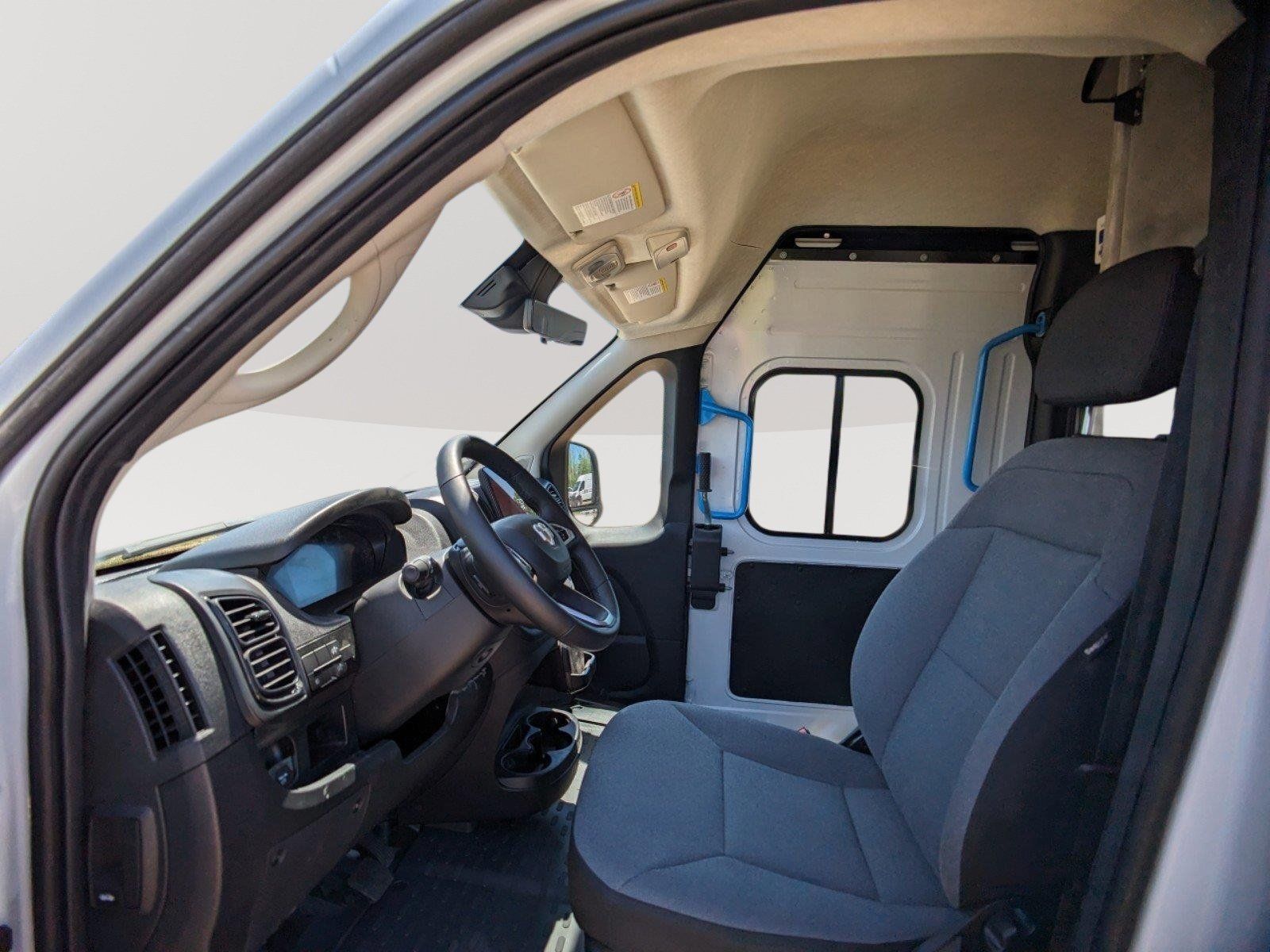 New 2024 RAM ProMaster 3500 w/ Delivery Van Package FWD image 12