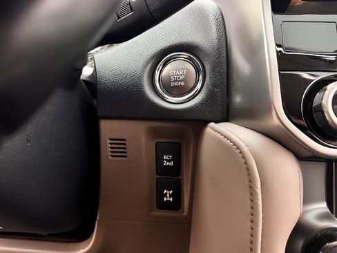 Used 2022 Lexus GX 460 Premium AWD/4WD image 16