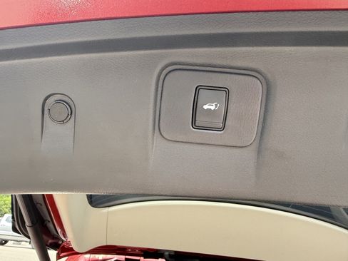 Used 2018 Nissan Murano Platinum w/ Cargo Package AWD/4WD image 17