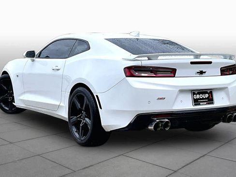 Used 2018 Chevrolet Camaro SS RWD image 11