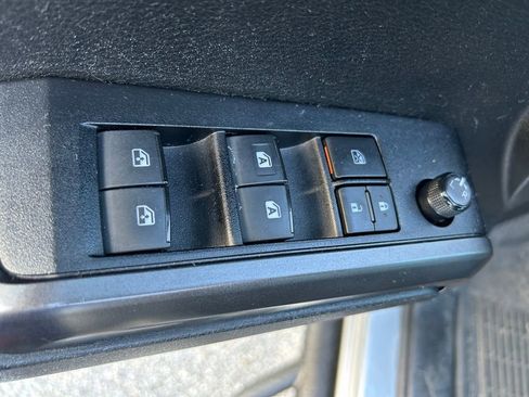 Used 2021 Toyota Tacoma TRD Sport w/ Technology Package AWD/4WD image 17