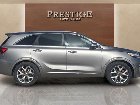 Used 2019 Kia Sorento SX image 26