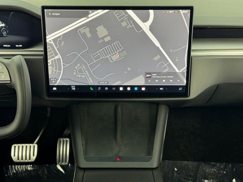 Used 2022 Tesla Model X Plaid image 21