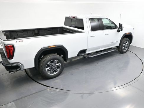 New 2026 GMC Sierra 3500 SLE image 5