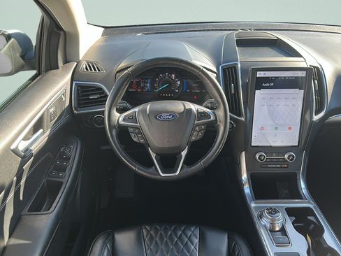 Used 2023 Ford Edge Titanium AWD/4WD image 10