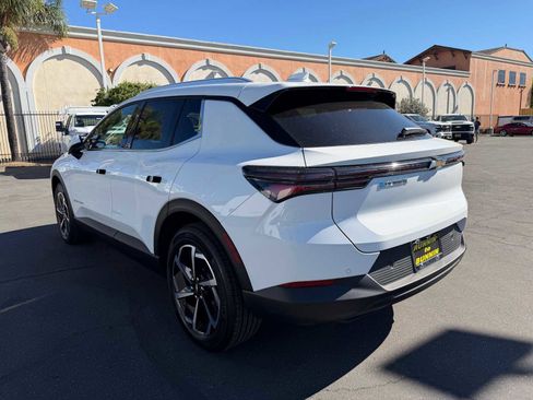 New 2026 Chevrolet Equinox EV LT image 6