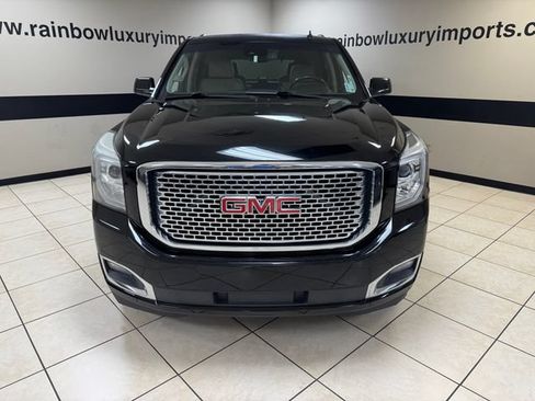 Used 2015 GMC Yukon Denali RWD image 2
