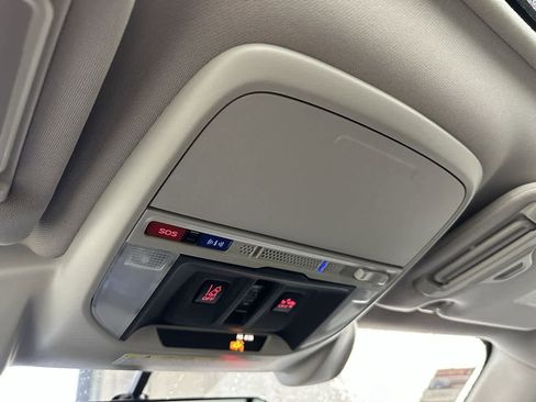 Used 2020 Subaru Forester Limited image 19