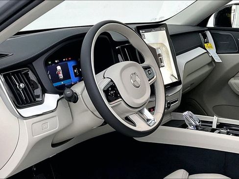 New 2026 Volvo XC60 B5 Ultra w/ Protection Package Premier image 29