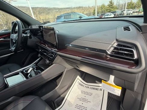 New 2026 Chevrolet Traverse Z71 w/ Driver Confidence Package AWD/4WD image 40