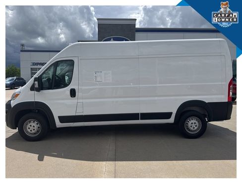 Used 2024 RAM ProMaster 2500 w/ Convenience Group FWD image 8
