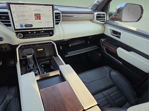 Used 2022 Toyota Tundra Capstone image 12