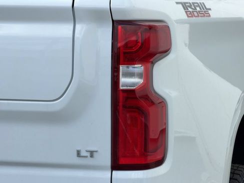 New 2026 Chevrolet Silverado 1500 LT Trail Boss w/ LT Trail Boss Premium Package AWD/4WD image 9