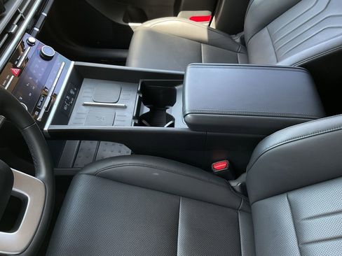 Used 2025 Hyundai Santa Fe SEL image 43