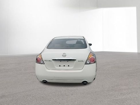 Used 2012 Nissan Altima 2.5 SL w/ 2.5SL Pkg FWD image 9