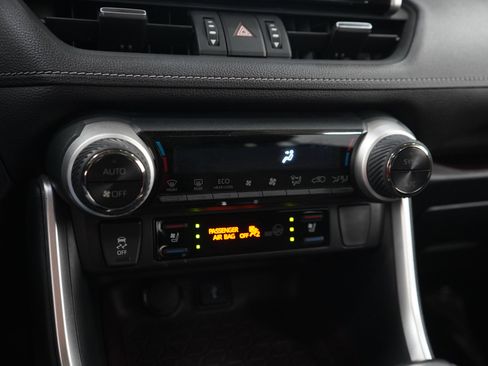 Used 2020 Toyota RAV4 Limited w/ Limited Grade Weather Package AWD/4WD image 19