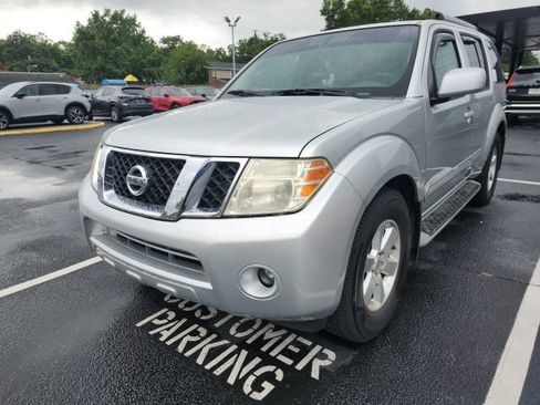 Used 2012 Nissan Pathfinder SV RWD image 2