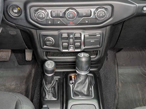 Used 2020 Jeep Wrangler Unlimited Sport S image 18