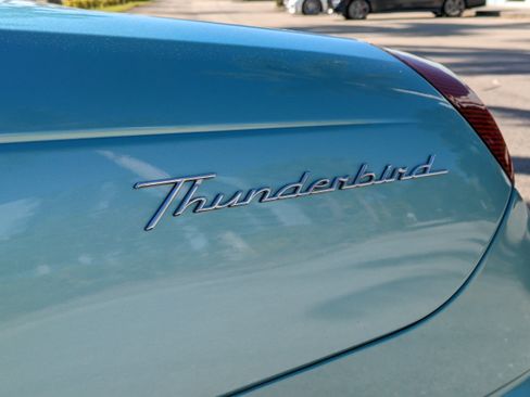Used 2002 Ford Thunderbird image 15