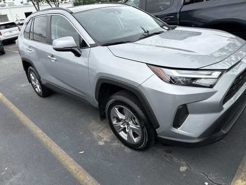 Used 2025 Toyota RAV4 XLE w/ Convenience Package FWD image 2