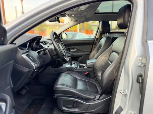 Used 2018 Jaguar E-PACE S image 24