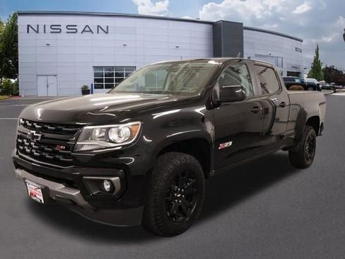 Used 2021 Chevrolet Colorado Z71 w/ Z71 Midnight Edition AWD/4WD image 5