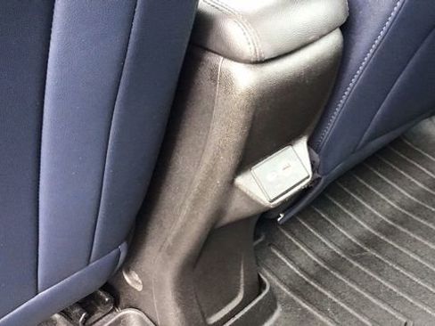 Used 2023 Chevrolet Bolt EUV LT w/ Convenience Package image 14