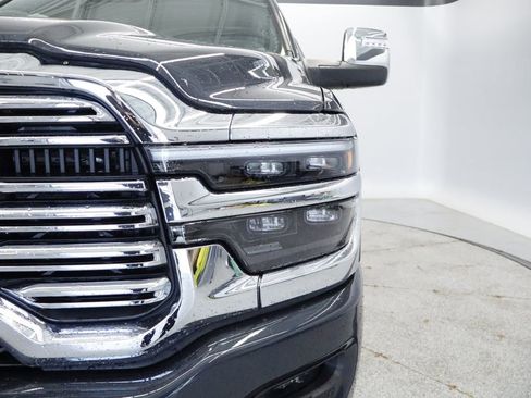 Used 2025 RAM 3500 Laramie AWD/4WD image 13