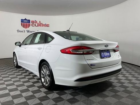 Certified 2017 Ford Fusion SE image 5