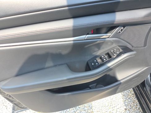 Used 2025 MAZDA MAZDA3 s Sport FWD image 13